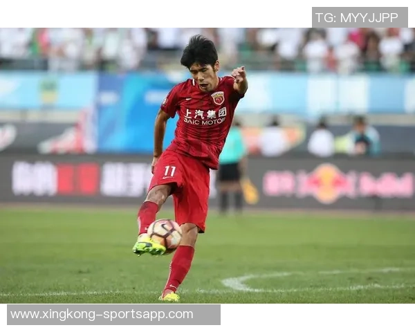 吕文君分享海港梯队训练精彩瞬间期待你们不断进步加油努力拼搏创造辉煌