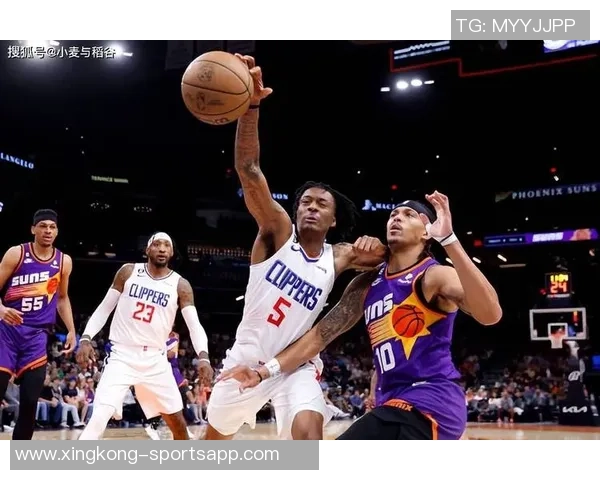 海兰德表现出色7投4中三分球3记贡献11分1篮板2抢断值得期待