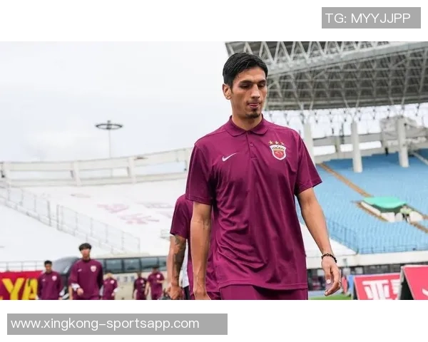 海港中场阿布拉汗合同到期自由身加盟河南队引发关注